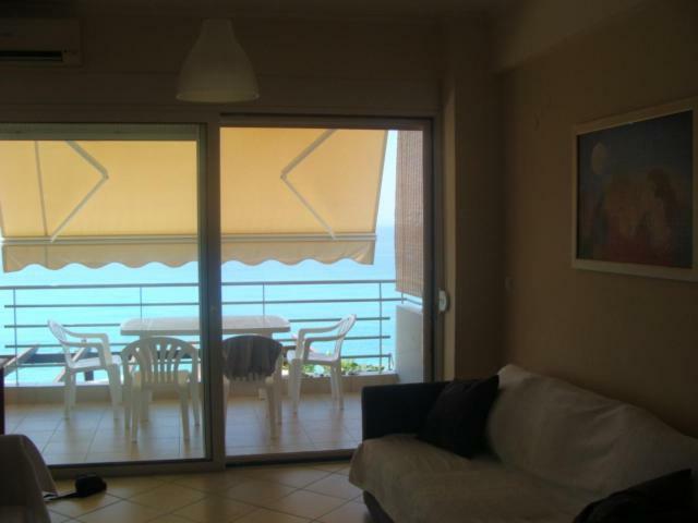 Iason Apartment Loutsa  Exterior photo